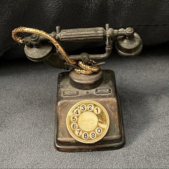 Mini Durham Industries die cast rotary phone